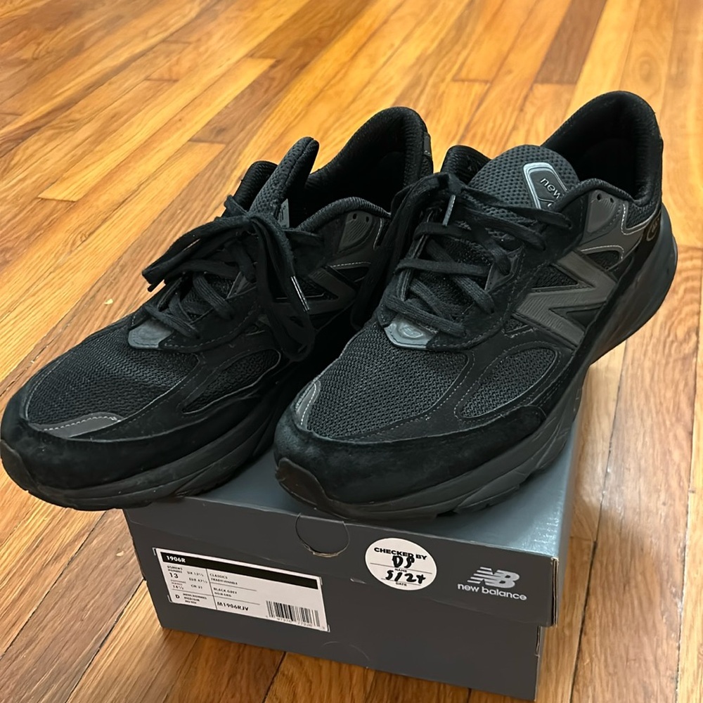 NEW BALANCE 990 V6
